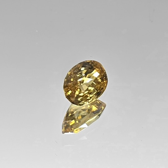 Pietra di Zircone Giallo Ovale 3,05 Ct.