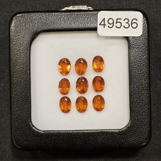 Offerta Lotto 9 Pietre Cianite Arancio Ovali 9,12 Ct.