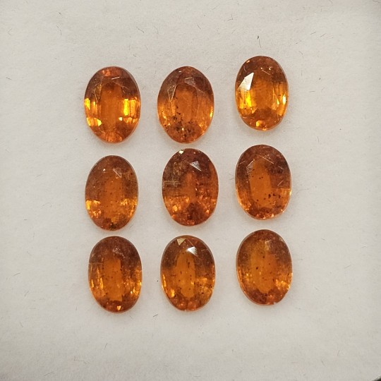 Offerta Lotto 9 Pietre Cianite Arancio Ovali 9,12 Ct.