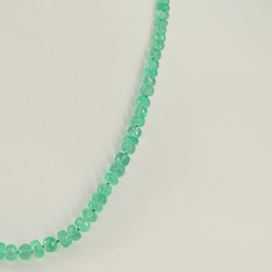 Collana di Smeraldo a Rondella 64 Ct. con Chiusura in Oro 18Kt