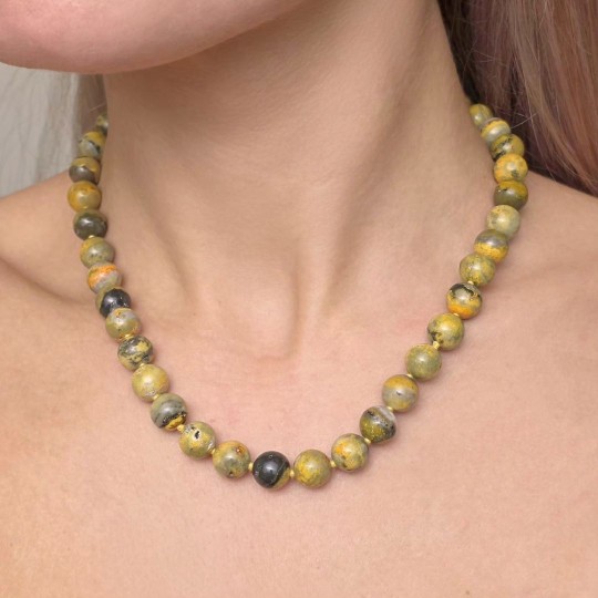 Collana di Calcite con Orpimento Sferica ø 10 mm