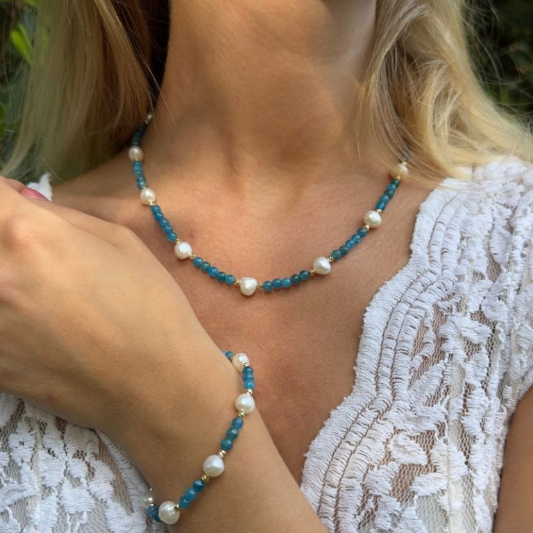 parure bracciale e collana apatite blu neon naturale e perle naturali d'acquadolce
